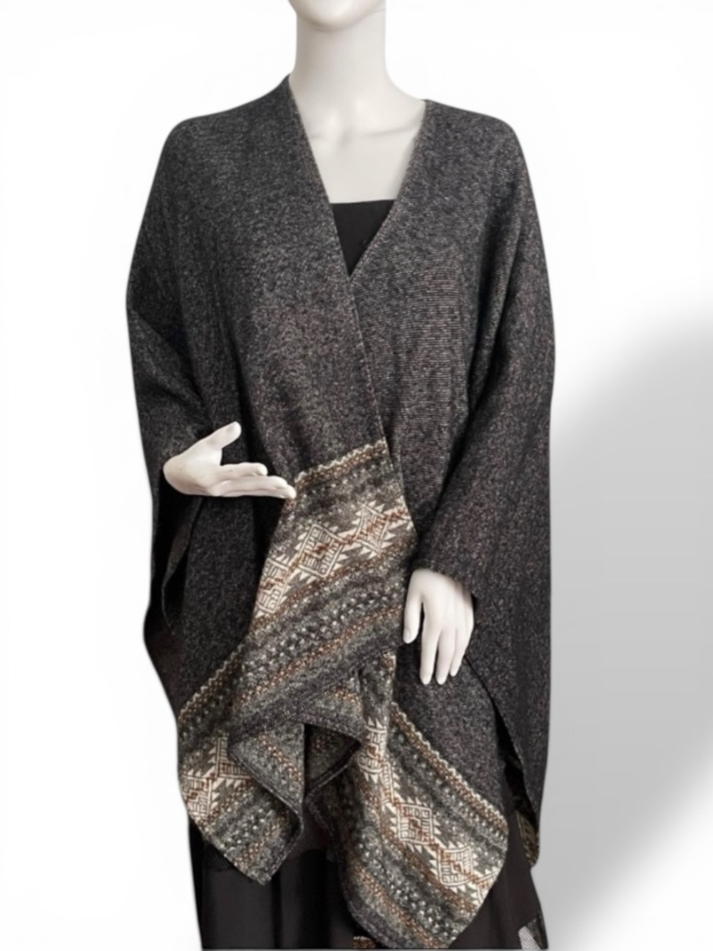 Southwestern Women's Fleece Wrap Charcoal Gray Green and Red St John's Bay
